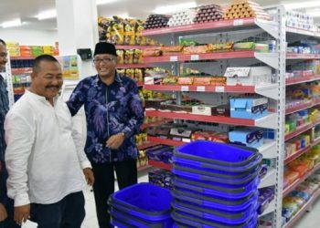 Wakil Wali Kota Padang Hendri Septa tinjau Aciak Mart