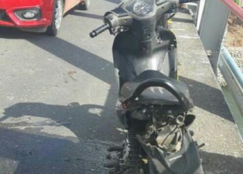 Kondisi sepeda motor pengendara Yusri (26) warga Tapan usai kecelakaan dengan Truk CPO di Pessel