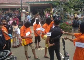 Rekonstruksi kasus pengeroyokan siswa SMKN 2 Payakumbuh.