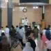 Wali Kota Solok, H. Zul Elfian saat memberikan tausiah singkat dalam peringatan Isra Mikraj di Masjid Agung Al-Muhsinin, Kota Solok.(Ist)