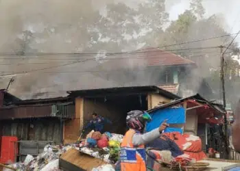 Pasar Bawah terbakar