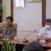 Wako Solok, H. Zul ELfian Umar saat rapat evaluasi bersama forkompinda dan OPD di Balaikota Solok.(Prokmp)