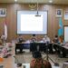 Wakil Wali Kota Solok, Ramadhani Kirana Putra membuka FGD naskah akademik Ranperda Kemudahan Investasi di Kota Solok.(Prokomp)