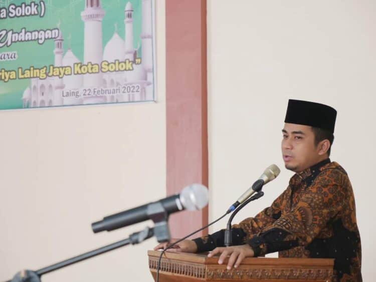 Wawako Solok, Ramadhani Kirana Putra saat peresmian Musala Al Hijrah di Kelurahan Laing.(Prokomp)