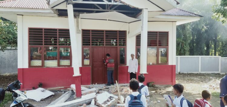 Dampak gempa Pasbar