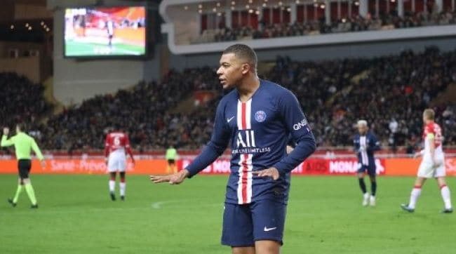 Pemain PSG Mbappe