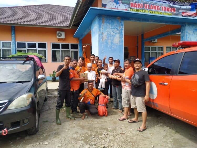 Hari Ketiga di Pasaman Barat, Tim BPBD Terus Lakukan Bantuan Kemanusiaan