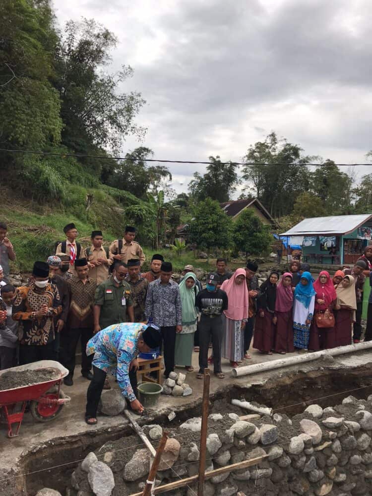 Bupati Agam Letakkan Batu Pertama Pembangunan Masjid Muhsinin