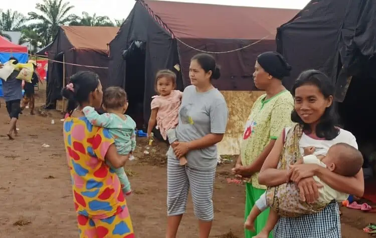 Pengungsi korban gempa di Pasaman Barat