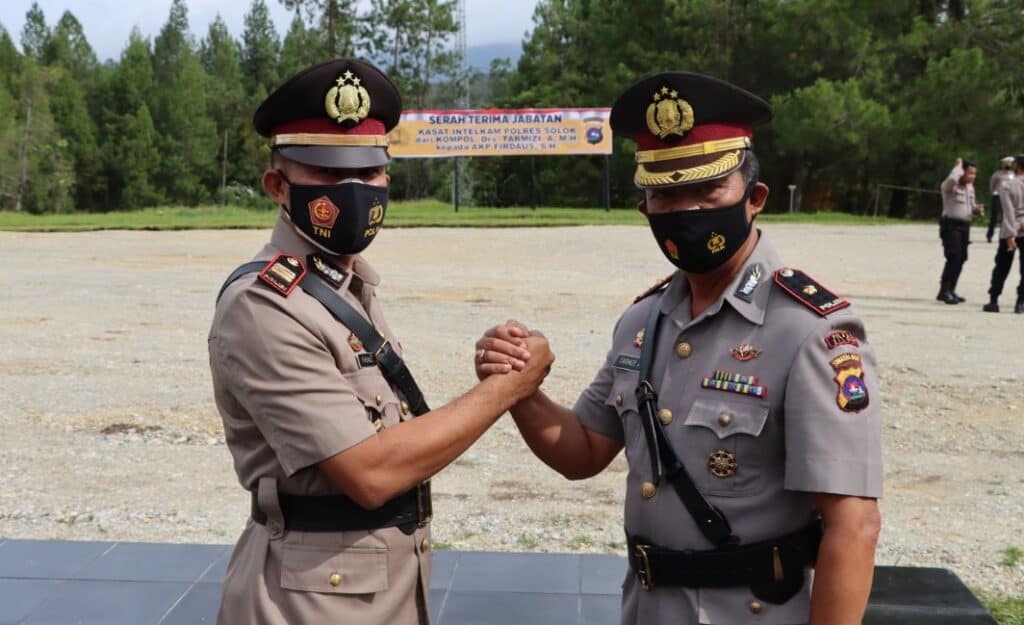 Salam komando, pergantian jabatan Kasat Interl Polres Solok dari Kompol Tarmizi kepada AKP Firdaus.(Ist)