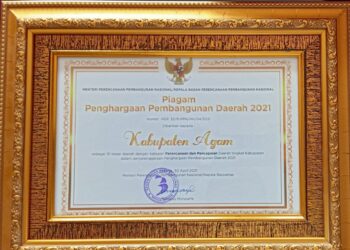 Mengakhiri tahun 2021, Kabupaten Agam meraih piagam Penghargaan Pembangungan Daerah (PPD) 2021 dari Kementerian Perencanaan dan Pembangunan Nasional