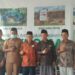 Kasubag kesra non pelayanan Dasar dua Biro Kesra Provinsi Sumbar Hendri Hasbullah, Anggota DPRD Provinsi Sumbar Nurfimanwansyah, Staf Ahli Bupati Solsel Amdani Usai meresmikan Lembaga Pendidikan Al quran dan  Rumah Tahfizh Al quran Madinatul Huffazh