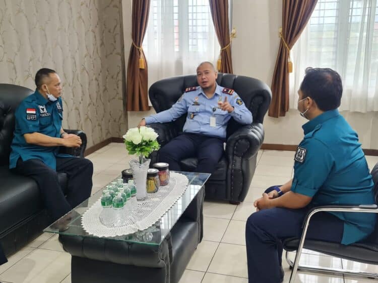 Kepala Kantor Imigrasi Agam Qriz Pratama