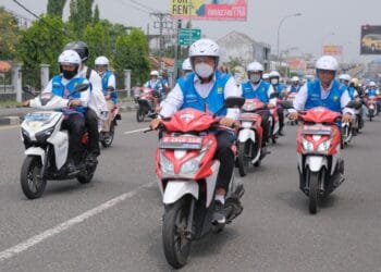 Meriahkan Sidang Transisi Energi G20, KESDM dan PLN Gelar Parade Motor Listrik