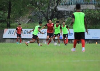 Rudi Doank, salah satu pemain yang dipertahankan Semen Padang/semenpadangfc