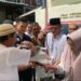 Pelaksanaan Jumat Berkah di Masjid Nurul Huda Simpang Piai, Kelurahan Cupak Tangah, Kecamatan Pauh, Kota Padang, Jumat (27/5).