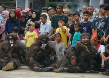 Cimuntu dan warga saksikan Pembukaan Sepekan Alek Nagari Andaleh Baruh Bukit