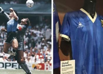 Jersey Maradona saat cetak gol tangan tuhan