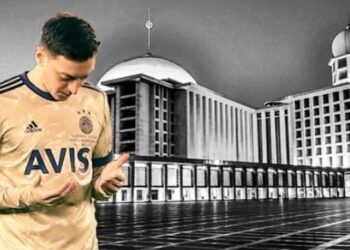 Mesut Ozil pajang foto masjid Istiqlal di IG nya