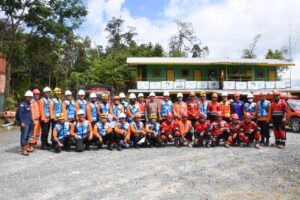 Tingkatkan Skill, Rescuer MRT Semen Padang Latihan Gabungan Bersama Basarnas di Pucak Bukit Karang Putih