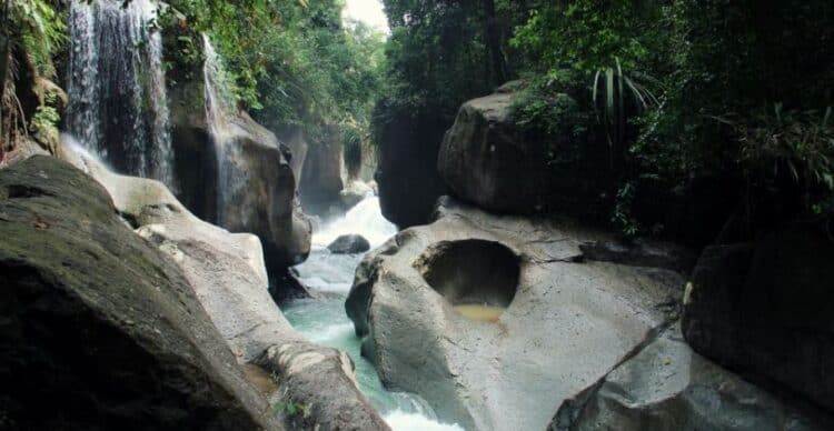 7 Destinasi Wisata Alam Tersembunyi di Sumbar yang Wajib Dikunjungi ...