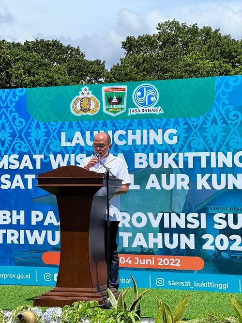 Ketua DPRD Sumbar, Supardi saat acara pembukaan, lounching samsat wisata dan samsat terminal Aur Kuning dan penyerahan DBH pajak Provinsi Sumatera Barat Triwulan 1 tahun 2022