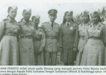 lahirnya polwan