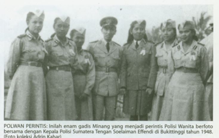 lahirnya polwan
