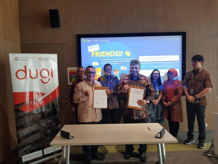 Penandatanganan MoU antara Pemko Solok dengan pihak Google Indonesia.(Prokomp)