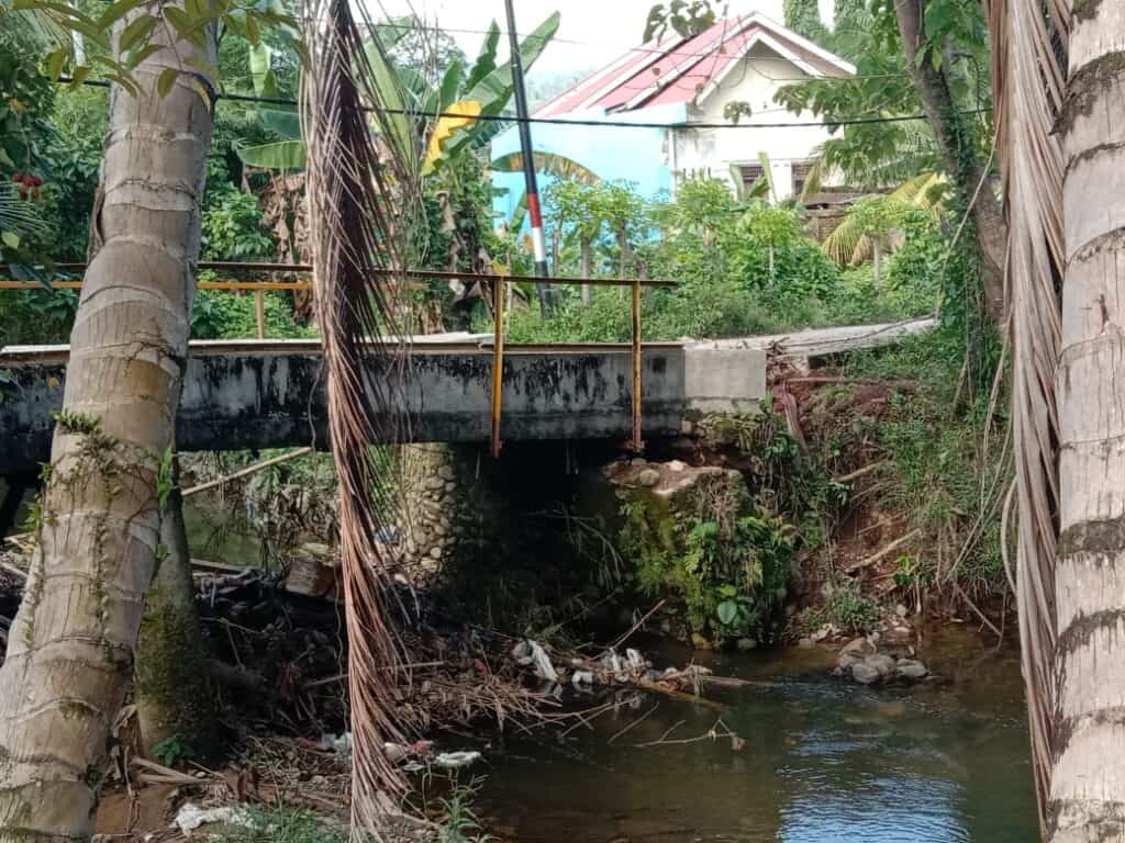 jembatan di Kampung Rumah Panjang