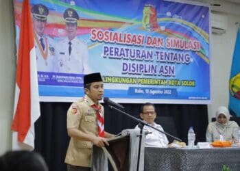 Wawako Solok, Ramadhani Kirana Putra membuka sosialisasi Peraturan Pemerintah Nomor 94 Tahun 2021 di Hotel Taufina Kota Solok.(Prokomp)