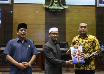 Dewan Perwakilan Rakyat Daerah (DPRD) Provinsi Sumatera Barat menetapkan hasil sidang reses masa sidang ketiga yang dilaksanakan secara perorangan dari tanggal 21 sd 28 Juni 2022.