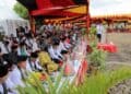 Tradisi makan baronjin di areal Sawah Solok menjadi penutup rangkaian event Rang Solok Baralek Gadang 2022.(Prokomp)