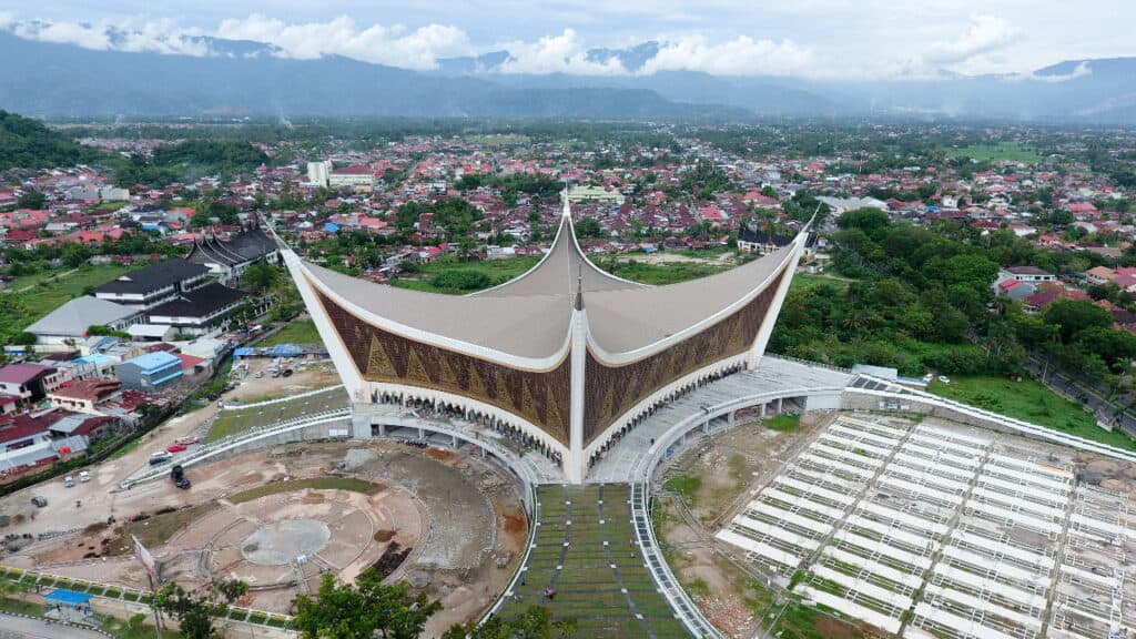 Bupati Kediri Minta Maaf