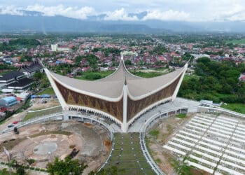 Bupati Kediri Minta Maaf