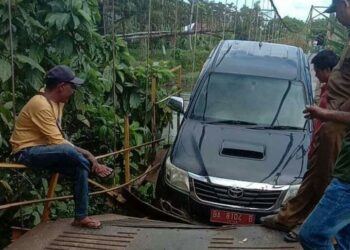 jembatan rusak di pessel