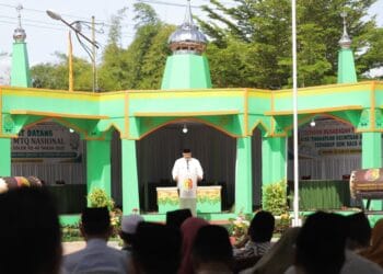 Wali Kota Solok, H. Zul Elfian Umar saat pembukaan MTQ Nasional ke-40 Tingkat Kota Solok di GOR Tanjung Paku.(Prokomp)