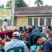 Hendra Saputra saat bersilaturahmi dan menampung aspirasi masyarakat di Kelurahan Kampung Jawa, Kecamatan Tanjung Harapan.(Ist)