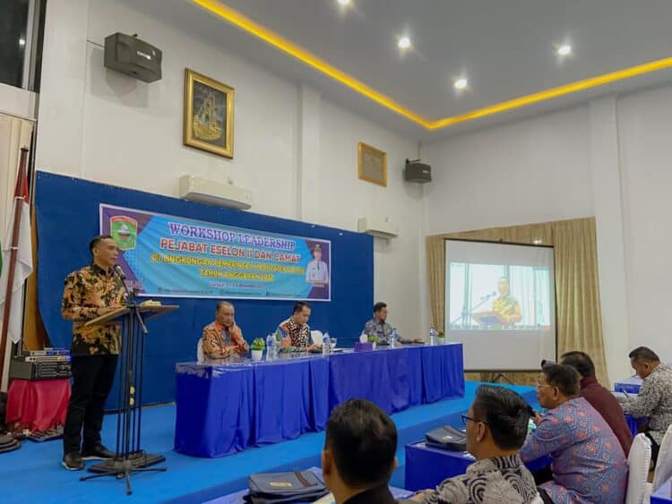 Wakili Bupati, Sekda Kabupaten Solok, Medison menekankan pentingnya peningkatan kualitas SDM pejabat dan ASN untuk mendukung pembangunan daerah.(Ist)