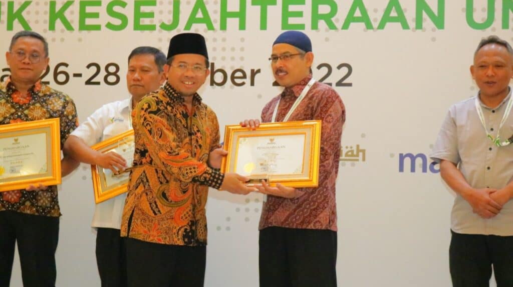 UPZ Semen Padang Terima Baznas Award