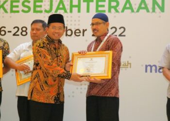 UPZ Semen Padang Terima Baznas Award