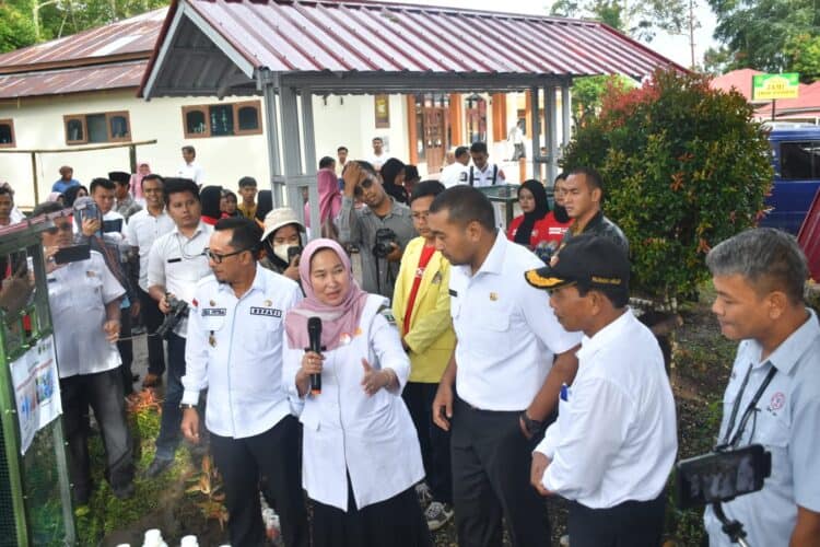 Wagub Sumbar Resmikan Kampung Iklim Ecobrick Binaan Semen Padang di Nagari Andaleh