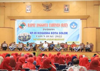 Miliki aset besar, KPRI Kogusda Kota Solok Lakukan RAT tahun buku 2022 di Gedung Kubuang Tigo Baleh.(Prokomp)