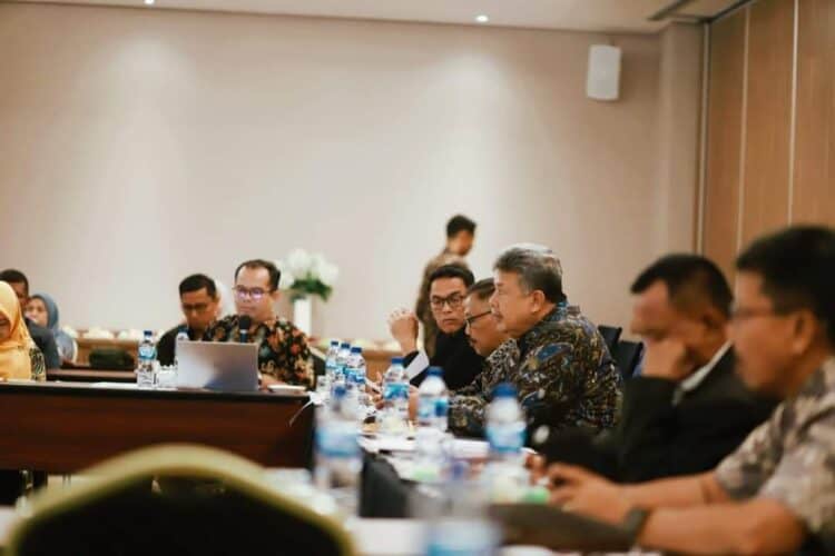 Wako Solok, H. Zul Elfian Saat membuka Rakor Pembangunan 2023 bersama seluruh OPD.(Prokomp)