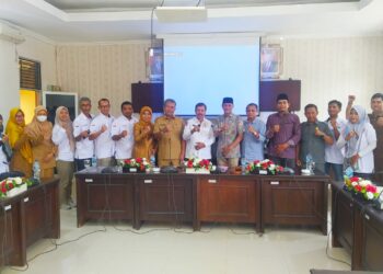 Ketua KORMI Kota Solok, H. Irzal Ilyas dan jajaran usai beraudiensi dengan pimpinan dan Komisi I DPRD Kota Solok.(Ist)