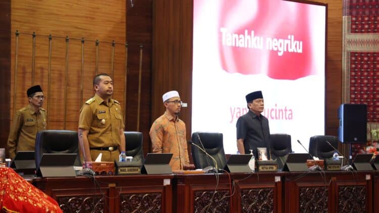 Rapat paripurna dalam rangka penyampaian tanggapan Gubernur terkait Rancangan Peraturan Daerah (Ranperda) Prakarsa tentang pelestarian dan Pemajuan Daerah atas usul inisiatif DPRD Sumbar, Selasa, 7 Februari 2023