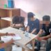 Petugas gabungan Satpol PP bersama Bhabinkamtibmas dan Bhabinsa mengamankan empat orang laki-laki dan seorang perempuan yang diduga terlibat kasus prostitusi di daerah Tanah Garam, Kota Solok.(Ist)