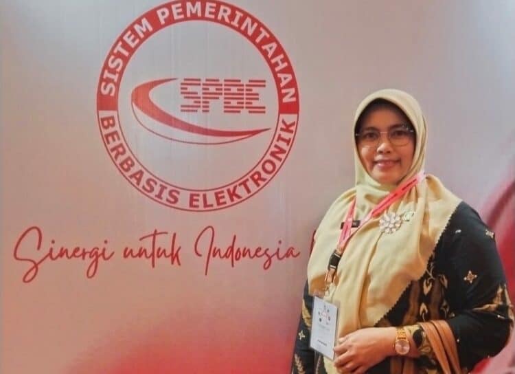 Kepala Dinas Kominfo Kabupaten Solok, Teta Midra.(Ist)
