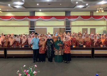 Silaturahmi keluarga besar Dharma Wanita Persatuan (DWP) Kabupaten Solok usai lebaran 1444 Hijriah.(Ist)