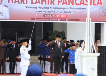 Upacara peringatan Hari Lahir Pancasila di Halaman Balai Kota Solok.(Prokomp)